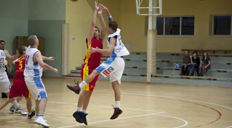 Mecz na szczycie w sali Gimnazjum Nr 2