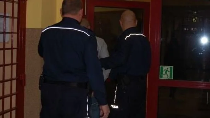Zatrzymany kilka minut po włamaniu do sklepu