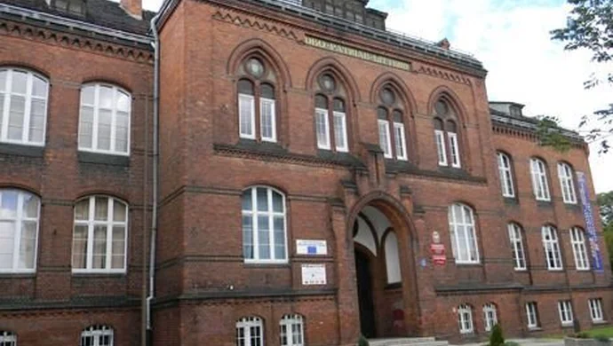  Sukces licealistów ze Wschowy w Olimpiadzie „Losy żołnierza i dzieje oręża polskiego”