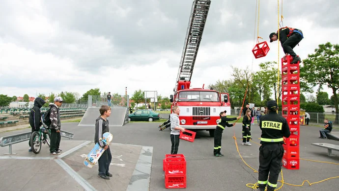 Wyszli z remizy na stadion