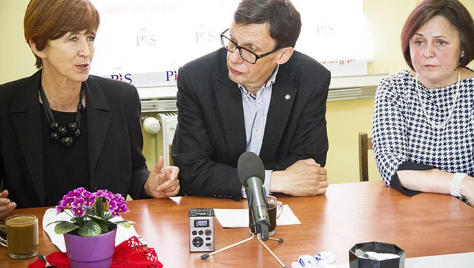 Krytycznie o powiecie