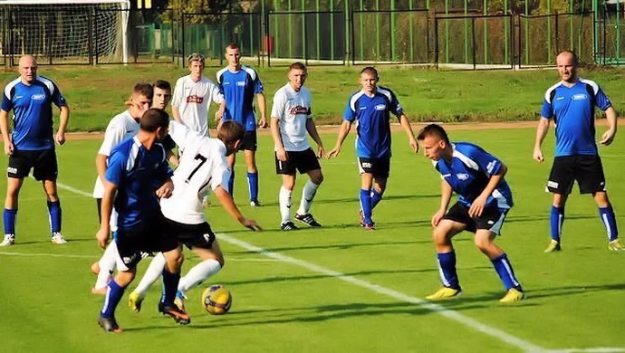 Dąb II Przybyszów przegrał na swoim boisku
