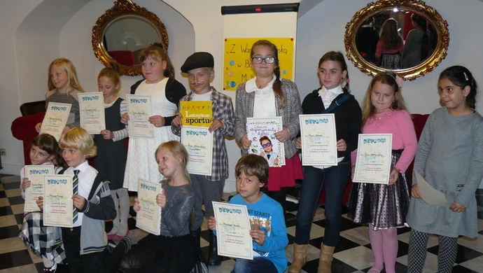 Uczniowie szkół podstawowych rywalizowali w konkursie recytatorskim