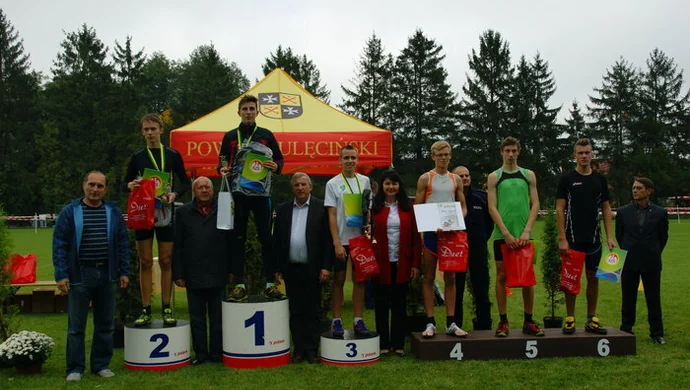 Gimnazjum nr 2: srebrna szkoła w biegach przełajowych