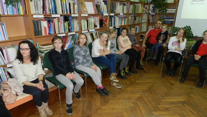 Książkowe podchody w ,,Dwójce"