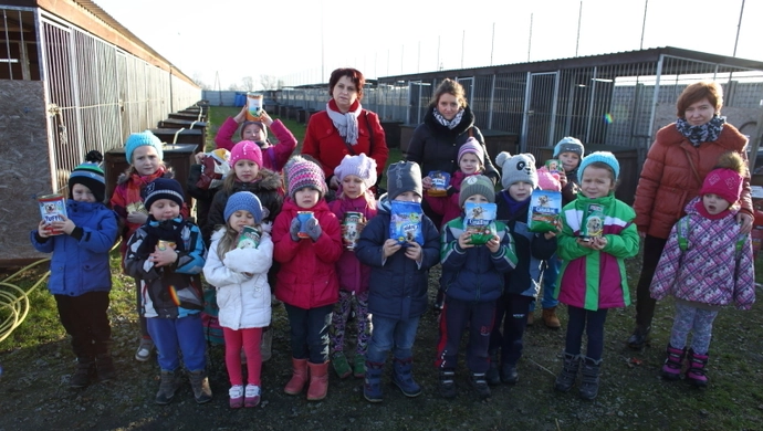 SP Lgiń: Zbierali pokarm dla psów