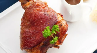 Pijana golonka Magdy Gessler z piwem Edi