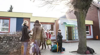 Oszczędności w przetargach pokryją dziury w budżetach szkół i przedszkoli