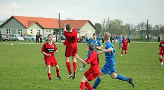 Łucznik pokonuje Dąb, zwycięstwa Avii i Dębu II