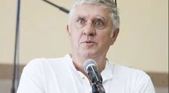 Wuj Stefan był wizjonerem, Maciej Szubiak jest lekarzem weterynarii i malarzem