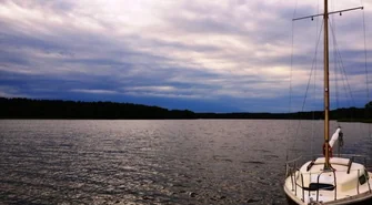 Wernisaż - Jezioro sławskie - kolory nieba i ziemi