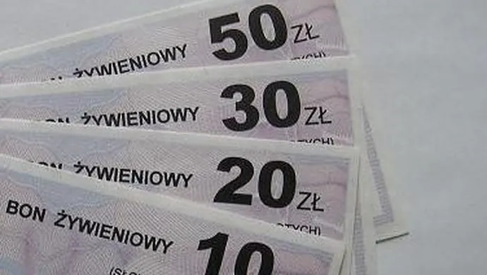 Bony na zakup żywności sprzedają za pół ceny