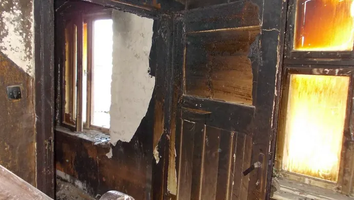 Stare Strącze: Wybuchł pożar w budynku wielorodzinnym