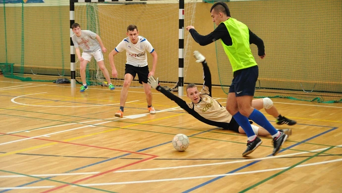 Turniej piłki nożnej dla chłopców i dziewcząt