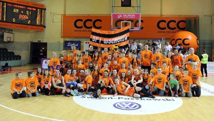 SP-1 kibicuje podczas PLAY-OFF Ekstraklasy koszykarek