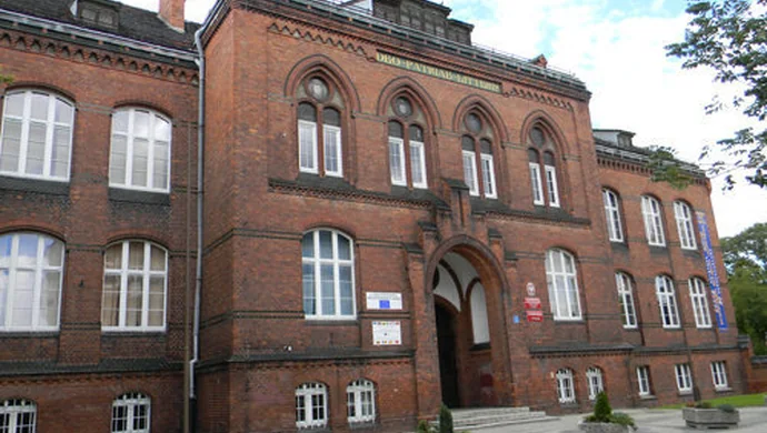 Licealiści z Zana – pierwszy zjazd w fundacji Geremka