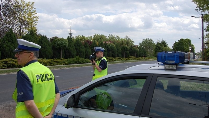 Chłopiec wjechał rowerem pod samochód