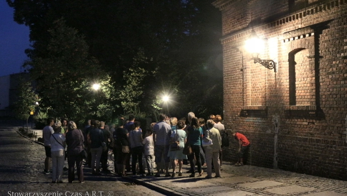 Spacer w cieniu „Żłóbka Chrystusa” ( Kripplein Christi)