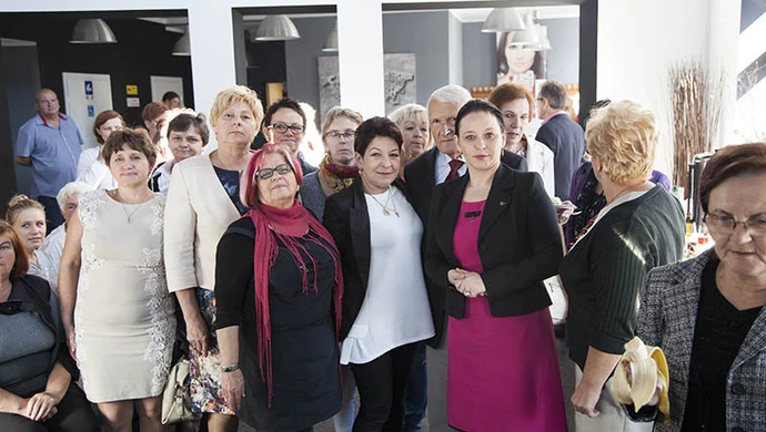 Rozmowy damsko-męskie podczas kongresu kobiet