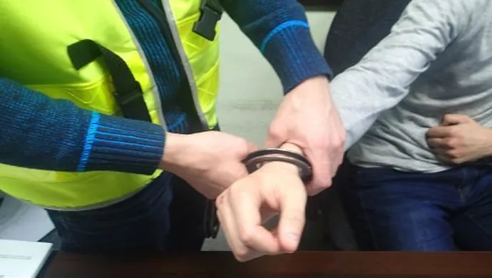 Uszkodził trzy samochody, odpowie przed sądem