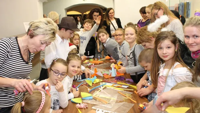 III strojenie bibliotecznej choinki