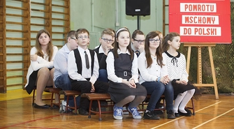 SP1: Uroczysty apel z okazji 70 rocznicy wyzwolenia Wschowy