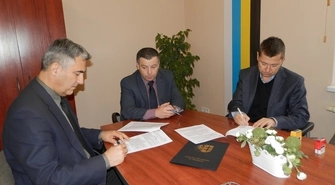 Podpisali umowę na zakup sprzętu do zimowego utrzymania dróg