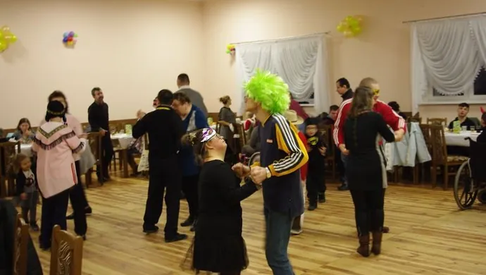 Bal mikołajkowy dla osób niepełnosprawnych