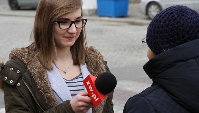 Sonda: Ewenement, grupa uprawiająca sport zwany parkourem