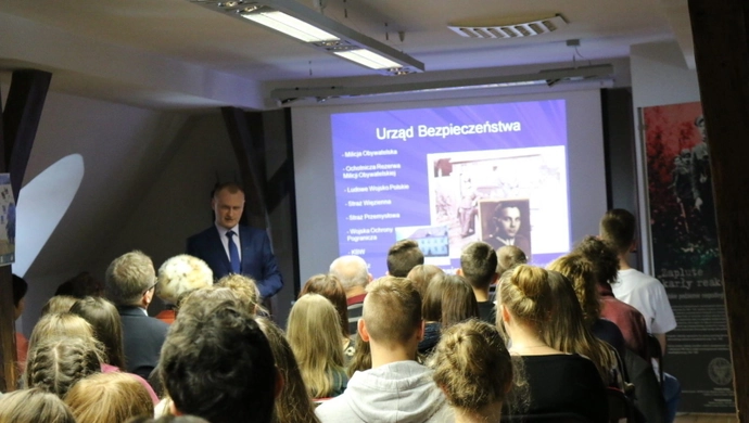 MZW: Wykłady na otwarcie wystawy