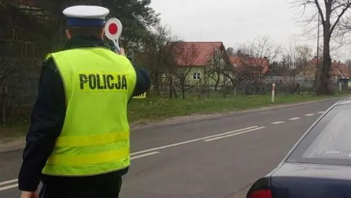 Kolejni kierowcy bez prawa jazdy