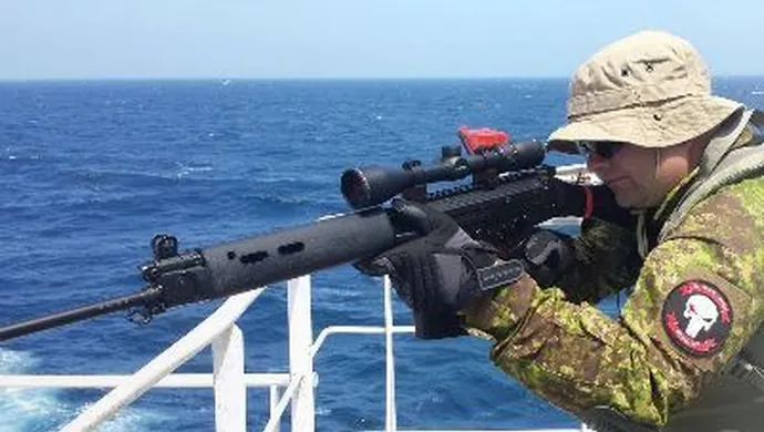 Ochraniał królową Elżbietę II, teraz założył Wschowskie Towarzystwo Strzeleckie