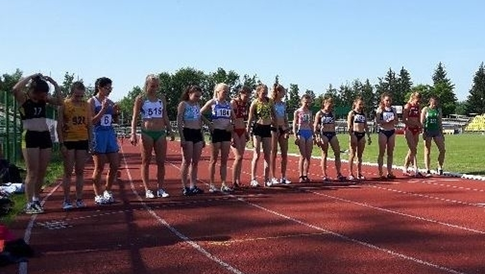 Udany start juniorów młodszych z LLKS Osowa Sień