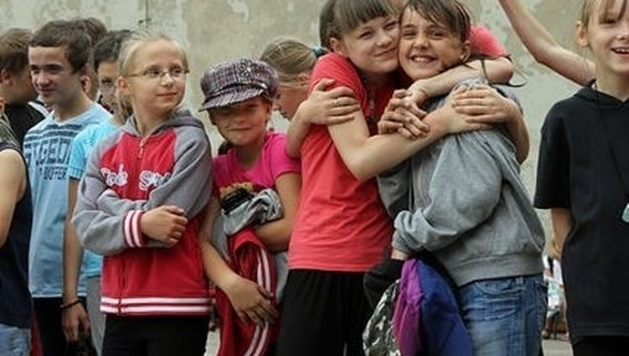 Likwidacja gimnazjów i powrót do 8-letnich szkół podstawowych