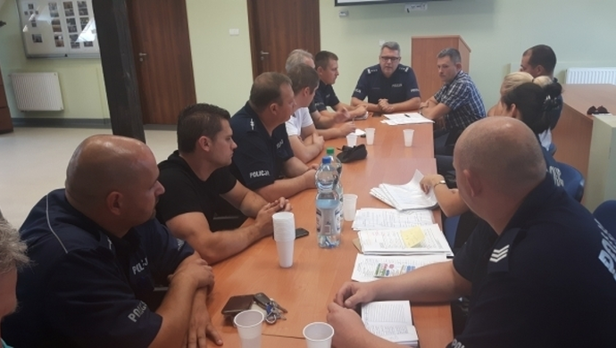 Na odprawie o potencjalnych atakach terrorystycznych