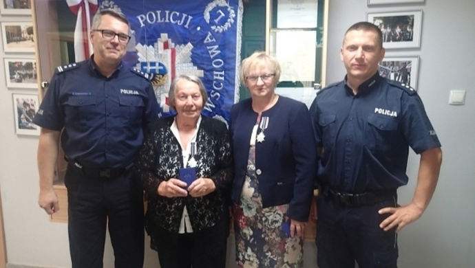 Panie Stanisława Kołodyńska i Danuta Pitrowska uhonorowane medalami