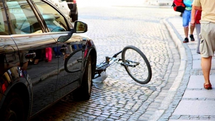 Kolejny potrącony rowerzysta