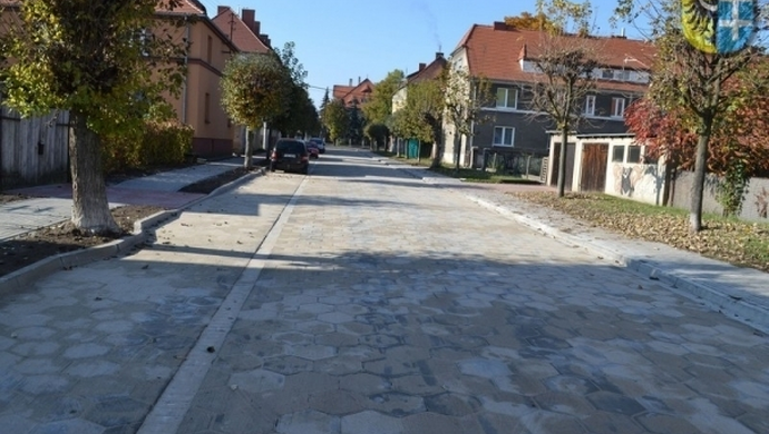 Zakończono przebudowę ulicy Mickiewicza we Wschowie