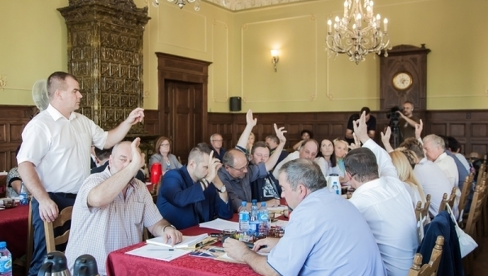 Gorąca dyskusja o podatkach miejskich