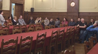 Zamknięte spotkanie w sprawie pieniędzy dla Korony. Rozbieżne opinie po jego zakończeniu