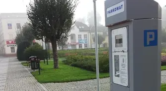 Wymierne zyski ze strefy płatnego parkowania