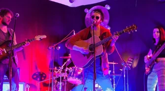 Nie strzelać do pianisty na koniec majówki