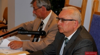 Waldemar Starosta za Aleksandra Polańskiego. Zmiany w prezydium Rady Powiatu Wschowskiego.