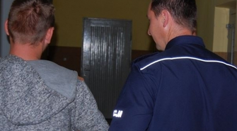 Ukradli dwa samochody. Jeden zdążyli sprzedać