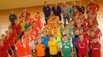 III Mikołajkowy Turniej Piłki Halowej. Do końca listopada można zgłaszać drużyny