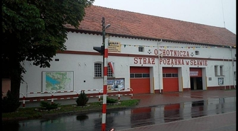 Remiza popada w ruinę