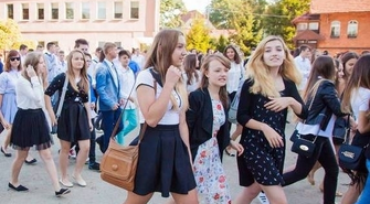 Uczniowie Zana przejdą do Staszica