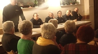 Policja blisko mieszkańców. Debata poświęcona bezpieczeństwu na terenie powiatu