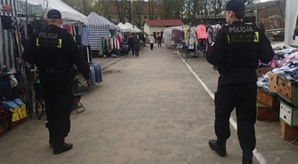 Policja apeluje o rozwagę w trakcie zakupów i wyjazdów świątecznych