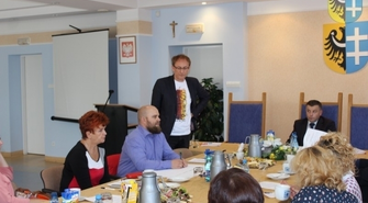 Konsultacje z organizacjami pozarządowymi